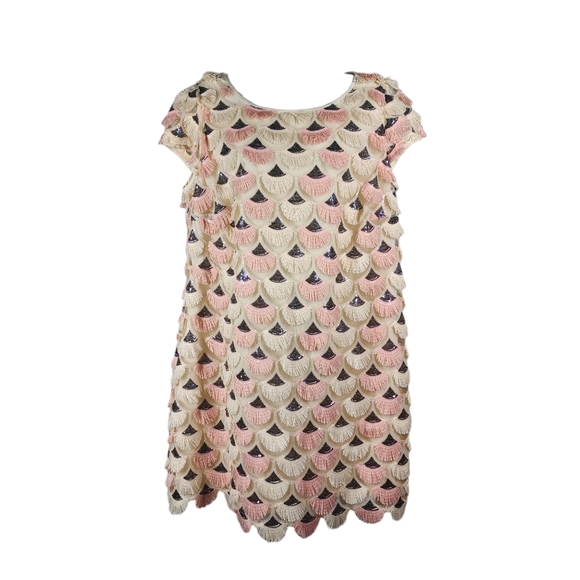 Modcloth Dresses & Skirts - MODCLOTH CAP SLEEVE SEQUINS SCALLOPED HEM DRESS